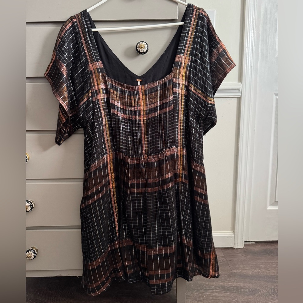 Plaid Women's Top in Black and Brown